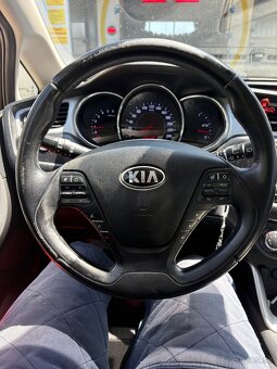 Kia ceed 1,6 crdi 94kw - 3