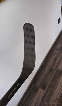 Predam Profi hokejku CCM Ribcor Trigger 8Pro - 3