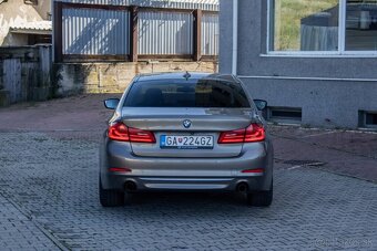 BMW Rad 5 530d xDrive A/T, 195kW, A8 / AJ NA SPLÁTKY - 3