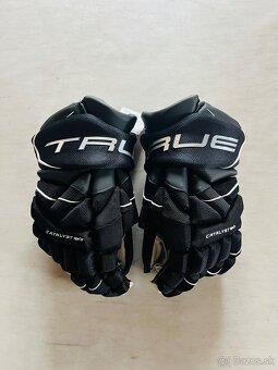 Predám rukavice True Catalyst 9X3 JR/SR nové - 3