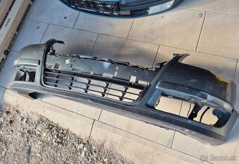 Predám predný nárazník na Volkswagen Passat b6 3c - 3