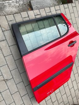 škoda fabia 2 dvere blatnik zrkadlo svetlo čelo vystuha - 3