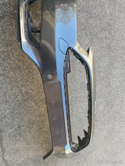 Ford Focus Mk3 predny naraznik - 3