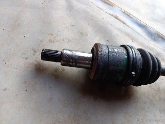 Suzuki vitara 1.6 práva poloos - 3