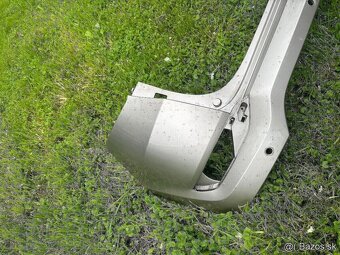 Predam zadný nárazník - 3
