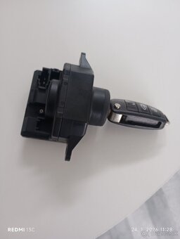 Predám zapalovaci spinač Audi A6 c6 - 3