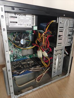 Intel Q9400 6GB GTX460 SSD - 3