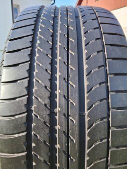 295/40 r22 letne pneumatiky - 3