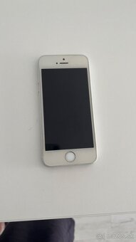 iPhone SE (2016) - 3
