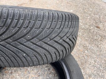225/50 r17 - 3