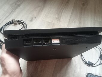 PS4 slim 500gb - 3