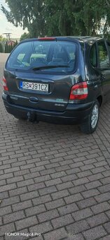 Renault Scenic 1.9 - 3