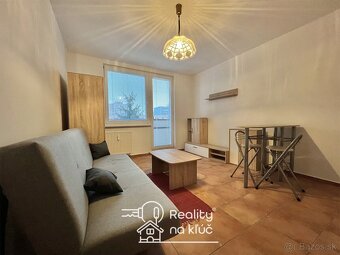 Na prenájom zariadená garsónka s balkónom na Gogoľovej ul. - 3