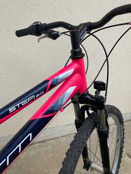 Predám dámsky bicykel CTM 2.0 – čierno-ružový - 3