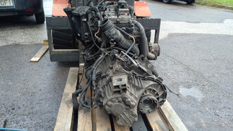 Mercedes 638 2,3 diesl. motor 105 kw aj s prevodovkov - 3