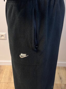teplé tepláky Nike - 3