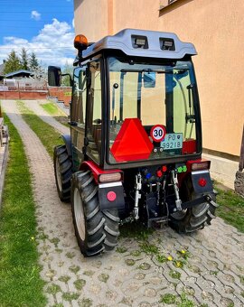 Malotraktor AGT 850 NR - má SPZ - 3