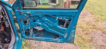 Predam na škodu octavia 1 viac  dielov - 3