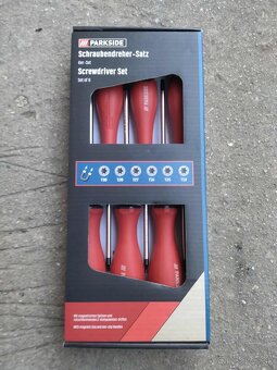 Sada šroubovakov+sada vrtakov - 3