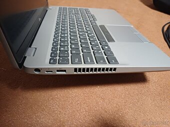 Dell Latitude 5511 i7 32GB ram - 3