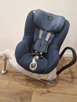 Autosedačka Britax Romer otočna - 3