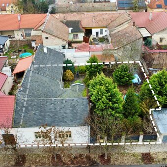 Meštiansky 5 izbový dom v srdci Šiah - 3