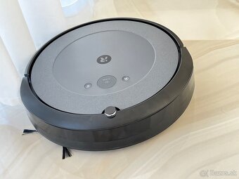 iRobot Roomba Combo i5+ s automatickou stanicou Clean Base - 3