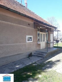 ZNÍŽENÁ CENA  Rodinný dom 3+1 v centre obci Radvaň nad Dunaj - 3