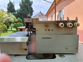 Textima 3nitovy overlock za 180Eur - 3