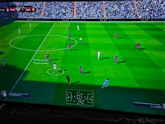Sony PlayStation 4 slim + 2 ovládače - 3