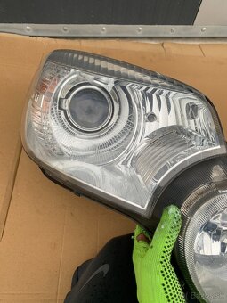 xenon xenony skoda yeti 5L pravy levy svetlo - 3