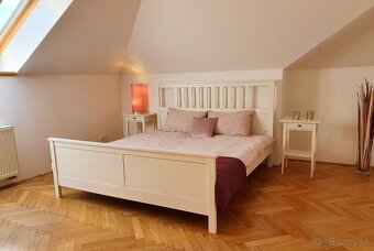 Veľký 2 izbový byt v mestskej vile BA I - Staré Mesto - 3