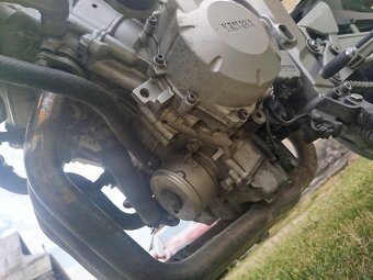 Yamaha fz6 N 2004 - 3