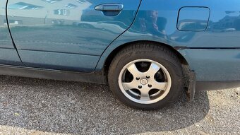 Predám Nissan primera P11 1,8 84 Kw - 3