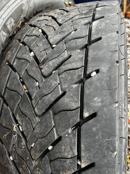 295/60R22,5 - 3