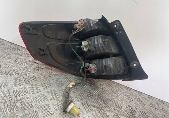 Suzuki SX4 2006- pravé a ľavé zadné svetlo cena za ks - 3