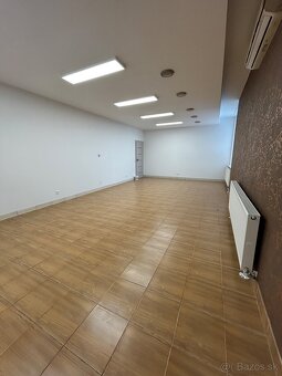 Priestor na prenájom v centre Beluše - 3