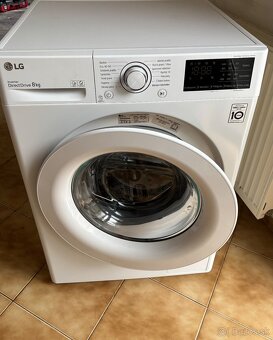 Práčka LG FB48V3TN3W - 3