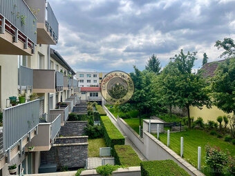 Prenájom 3 i byt Pálffyho kúria ul.Alstrová, gar. parkovanie - 3