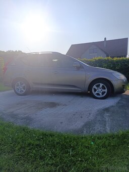 Kia Ceed 1.6crdi 2008 Nová STK - 3