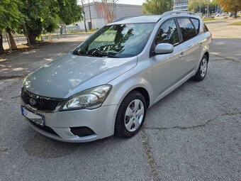 Predám Kia Ceed Combi Faclieft 1.4 66kw Benzin r.v.2010 - 3