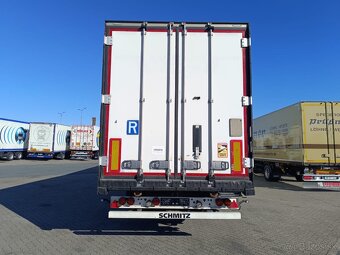 Chladiarensky náves Schmitz Cargobull SCB S3B - 3