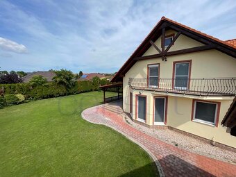 2352 EXKLUZÍVNA PONUKA PRENÁJMU NADŠTANDARDNÉHO RODINNÉHO DO - 3