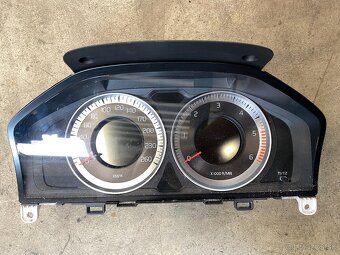 Rozpredam volvo XC60 I 2,4 d4 2008-2016 - 3