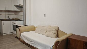 Na prenájom garsónka v rodinnom dome - 3