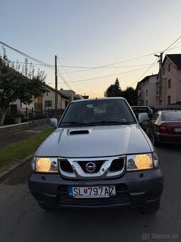 Nissan Terrano - 3