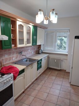 Prenajmem 2izbový byt v Seredi - 3