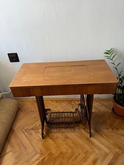 Minerva šijací stroj - 3