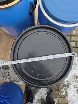 Plastové sudy 60 litrov - 3