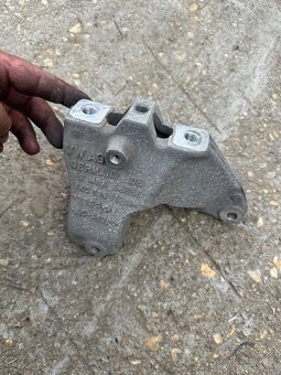 Drziaky motora prevodovky silentblok - 3